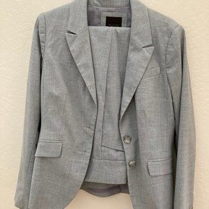 THE LIMTED Gray Pant suit